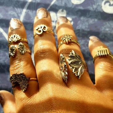 Lotus Secret Message Finger Cuff - Arimas