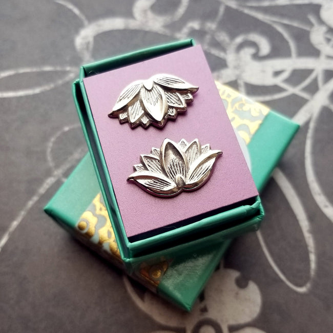 Lotus Studs - Arimas 