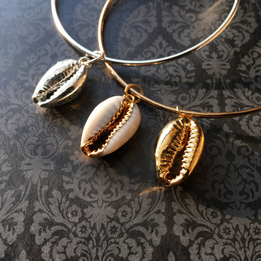 One Cowry Charm - Arimas 